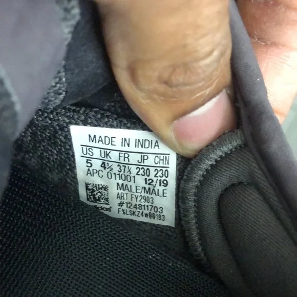 ✅ Yeezy “Cinder” Non-Reflective size 5! Worn Once ✅ - Picture 11 of 16